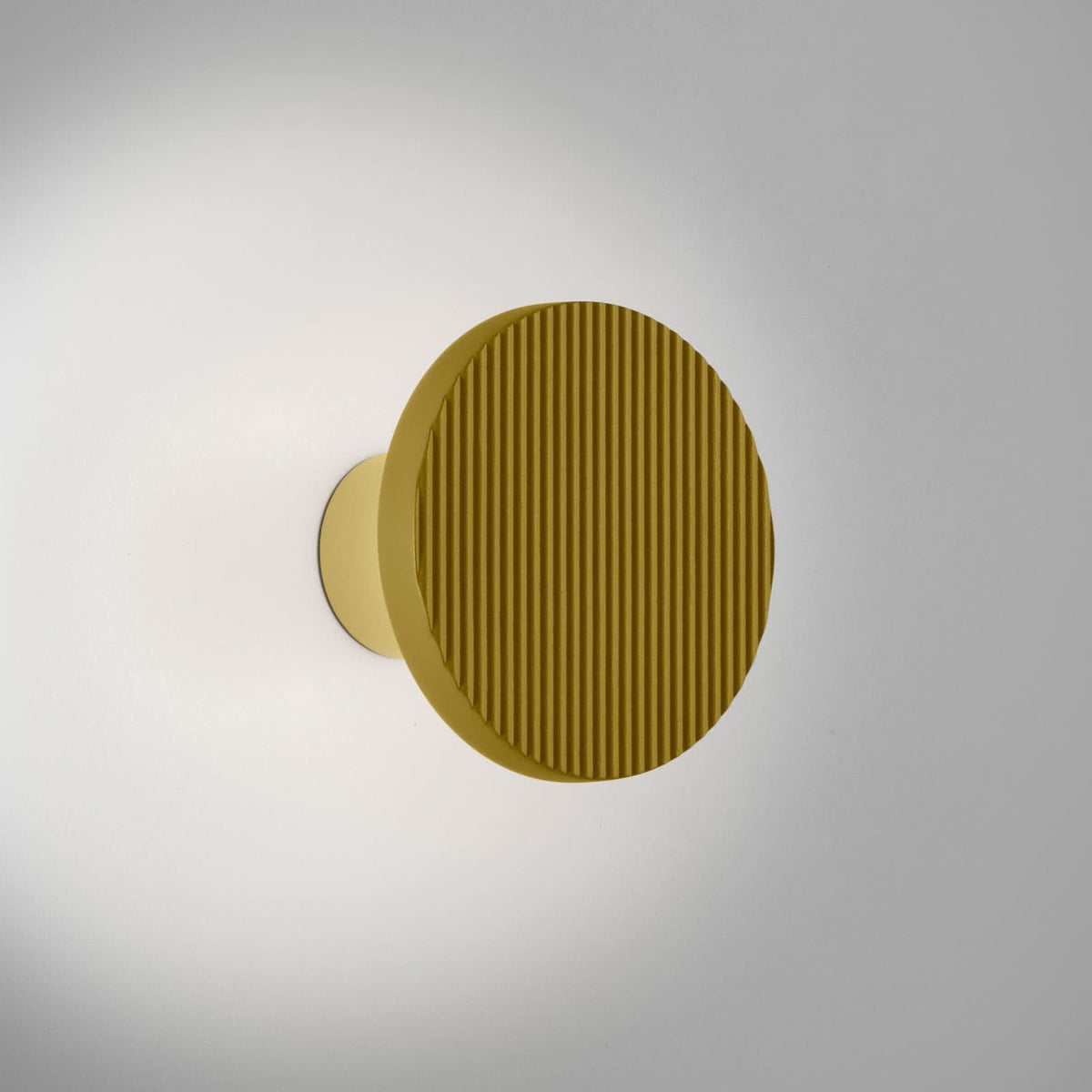 Applique murale LED Arid A/01 en aluminium, jaune, Ø 14 cm, IP44