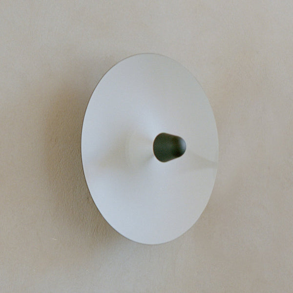 Applique murale LED Kantarell en aluminium, blanc et noir, Ø 55 cm