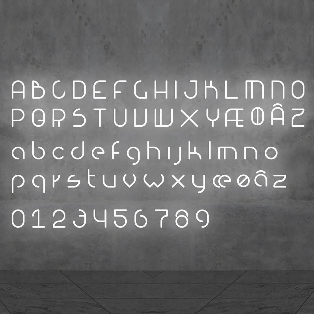 Applique murale LED Alphabet en aluminium, blanc, hauteur 95 cm, 3000 K, 21 W, largeur 65 cm