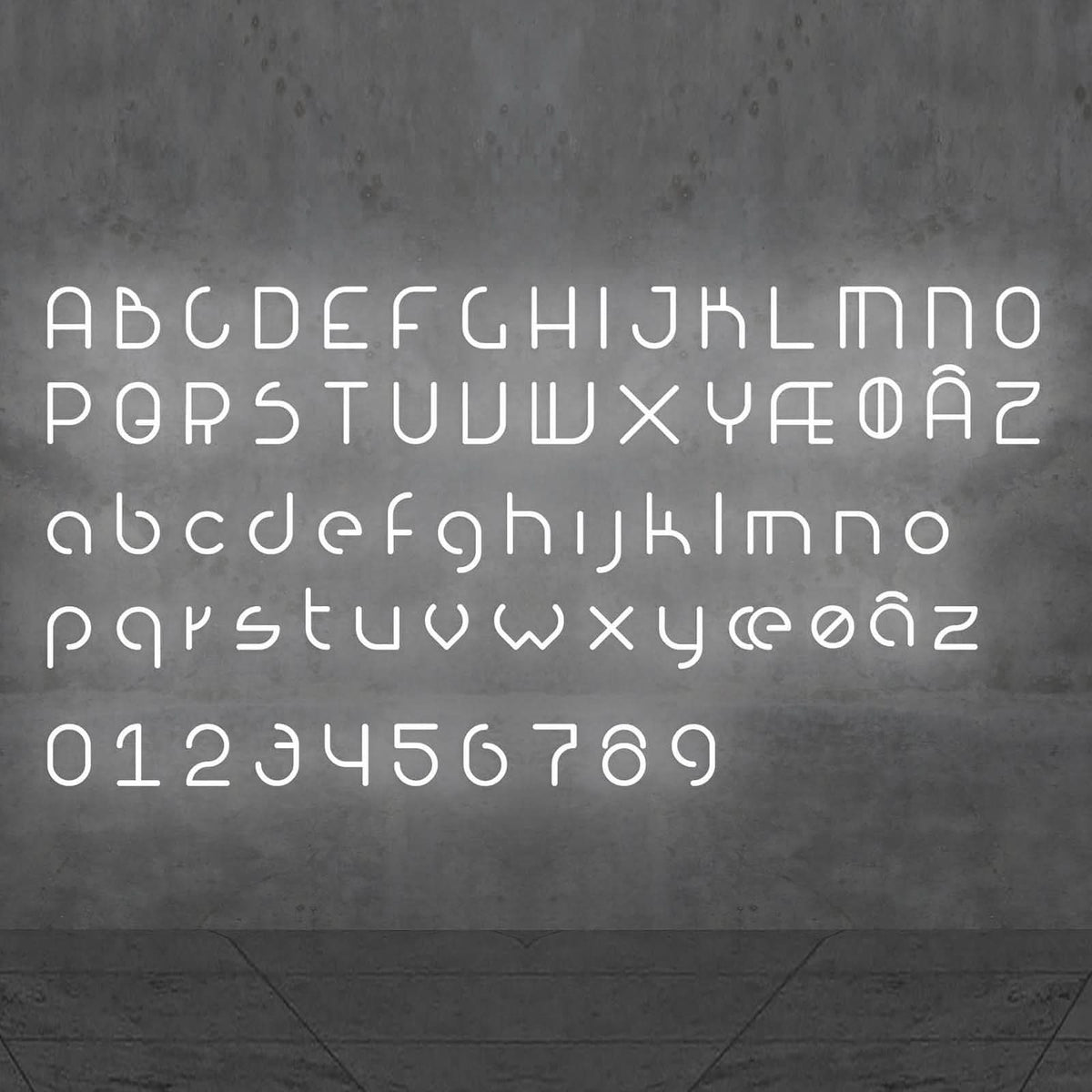 Applique murale LED Alphabet en aluminium, blanc, hauteur 95 cm, 3000 K, 27 W, largeur 65 cm