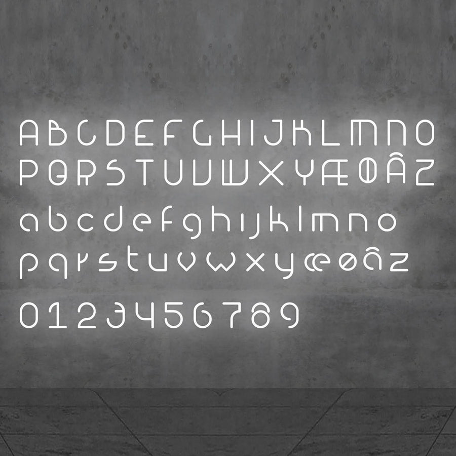 Applique murale LED Alphabet en aluminium, blanc, hauteur 95 cm, 3000 K, 27 W, largeur 65 cm