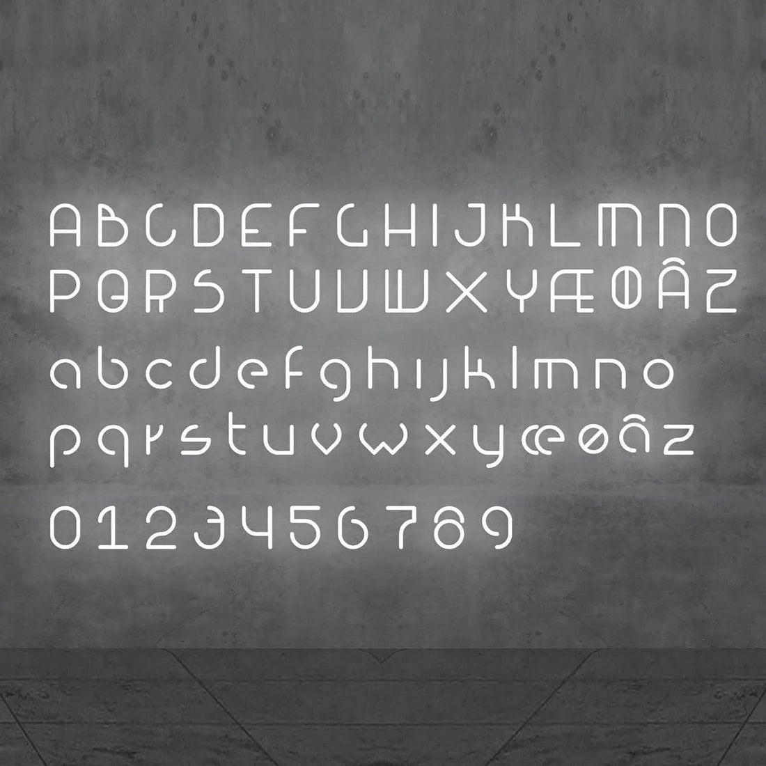 Applique murale LED Alphabet en aluminium, blanc, hauteur 95 cm, 3000 K, 23 W, largeur 65 cm