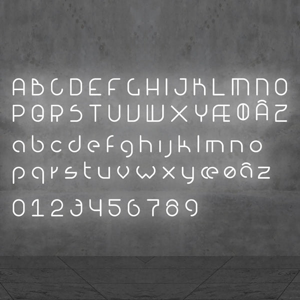 Applique murale LED Alphabet en aluminium, blanc, hauteur 95 cm, 3000 K, 11 W, largeur 5 cm, modèle 2