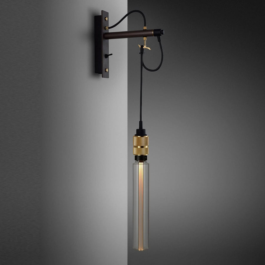 Applique murale Hooked Wall en acier, graphite et laiton, 40 W