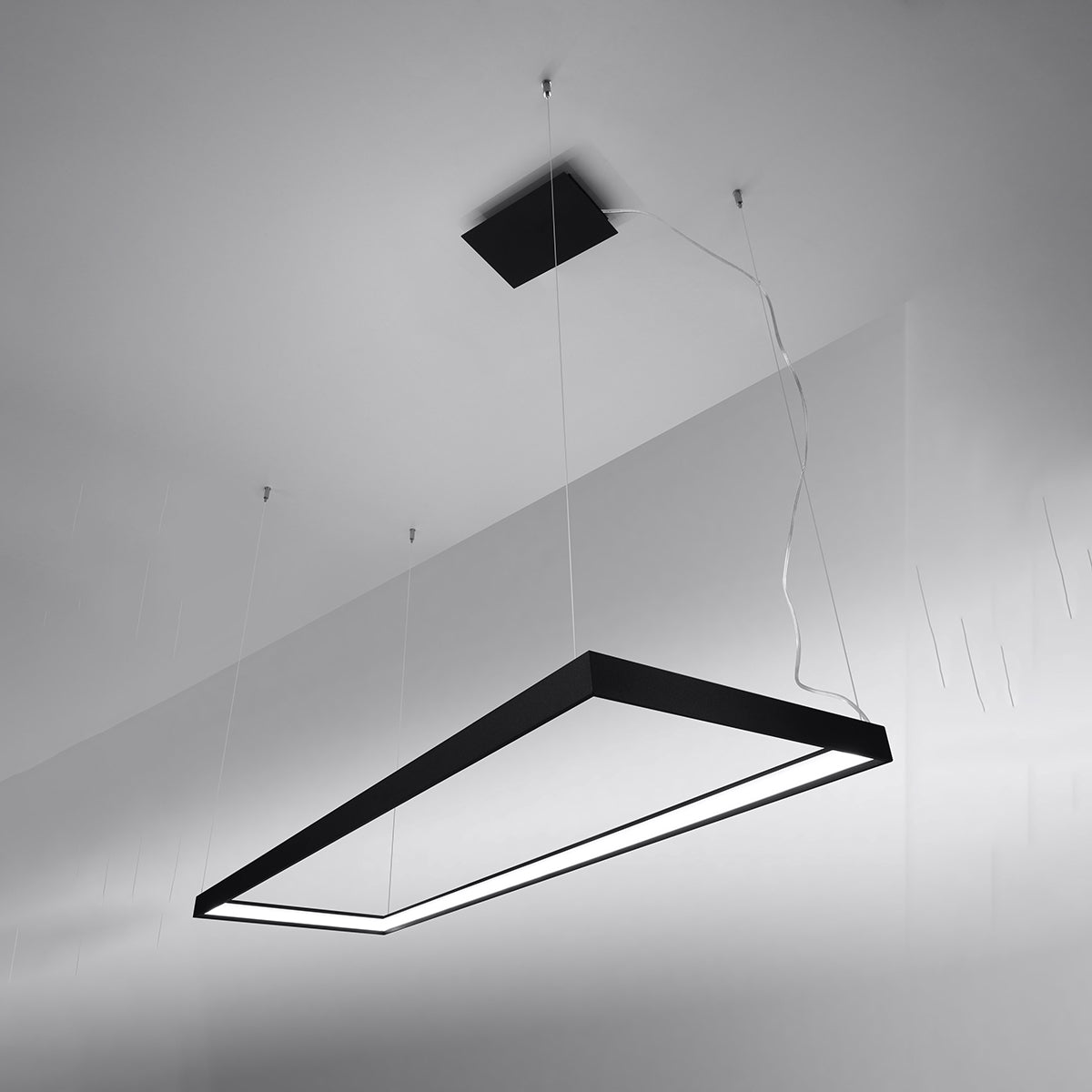 Lustre TUULA M 4000K