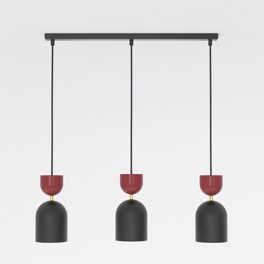 Vue de face du luminaire montrant la barre rectangulaire noire et les trois suspensions alignées