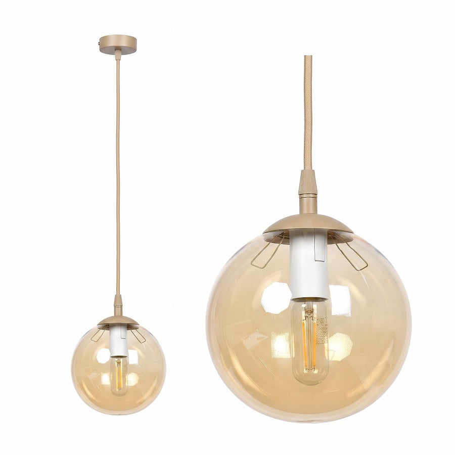 Vue d'ensemble de la suspension beige et de sa boule en verre ambré