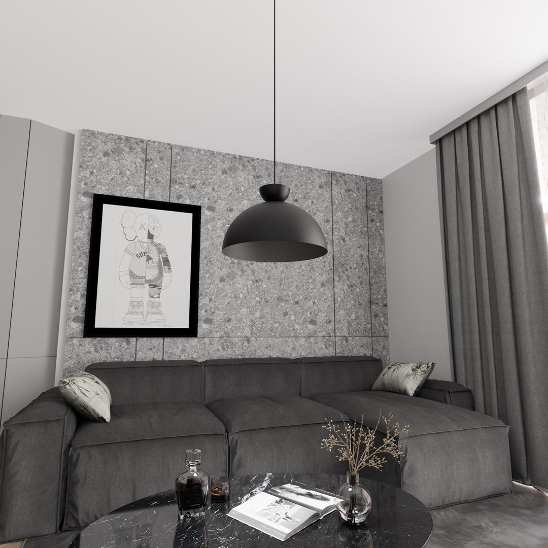 Mise en ambiance salon gris, suspension noire au dessus d'une table basse