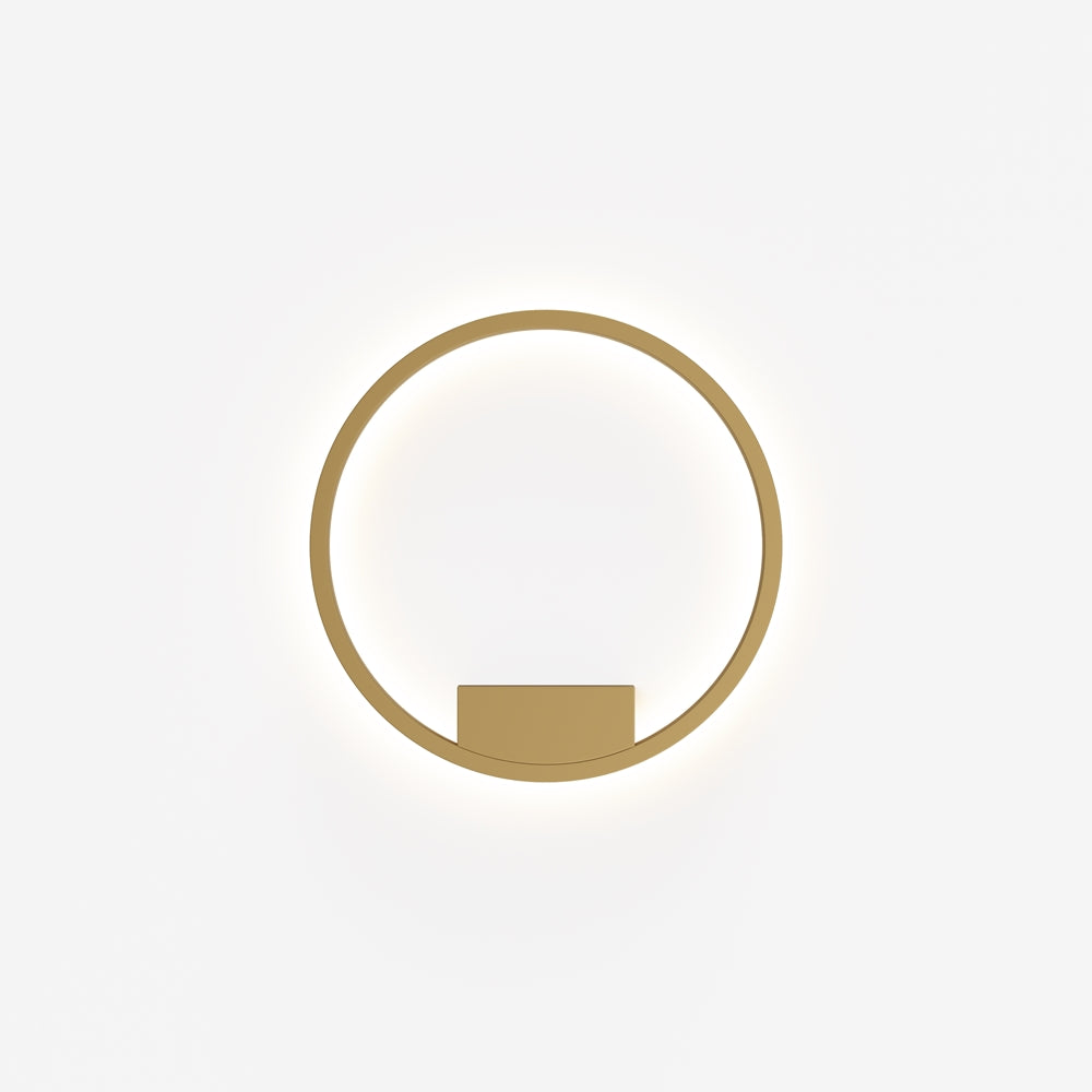 Vue de face du luminaire, cercle doré avec boîtier rectangulaire