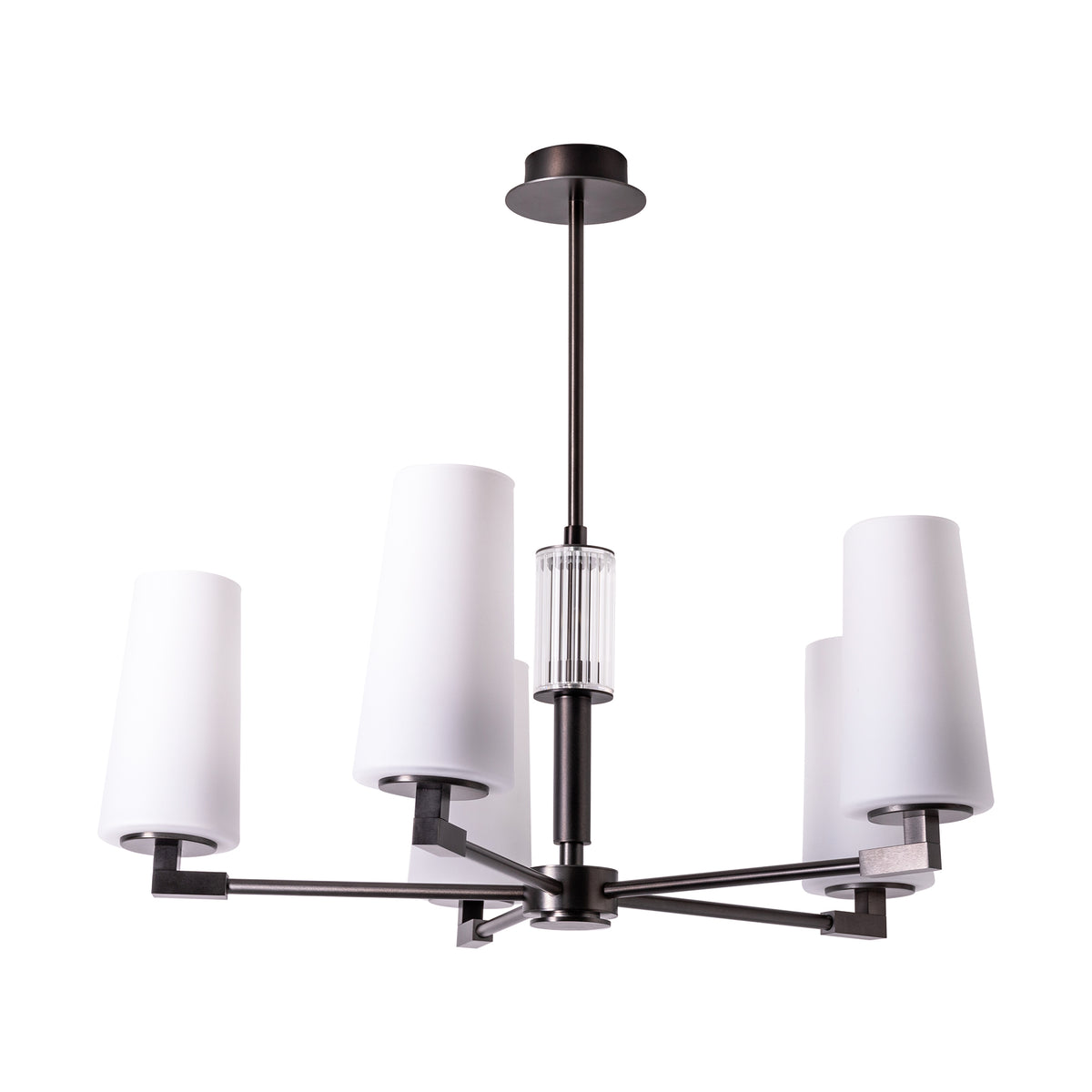 Même suspension centrée, détail du verre cannelé central et des bras métalliques
