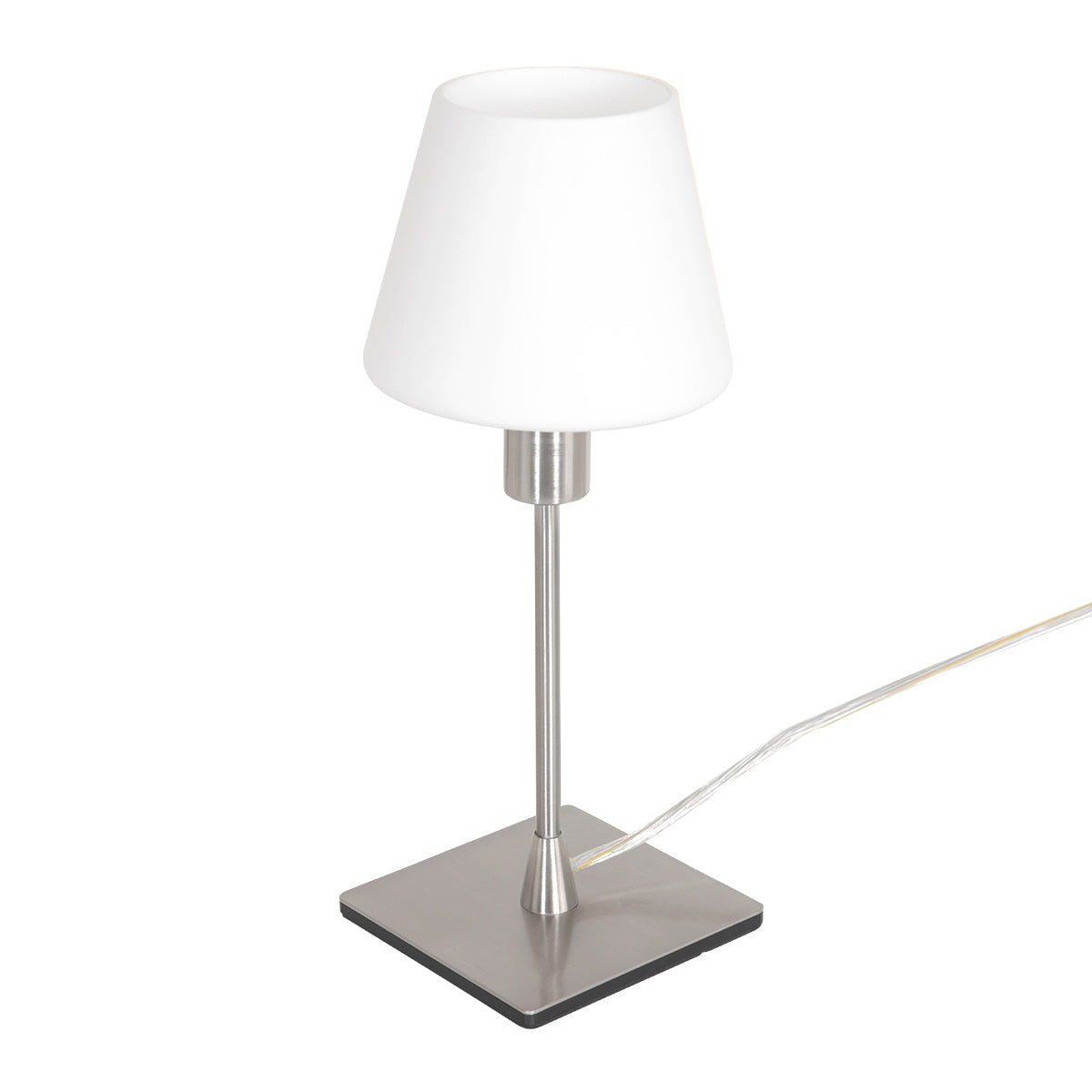 Lampe de table avec câble d'alimentation visible sortant de la base carrée.
