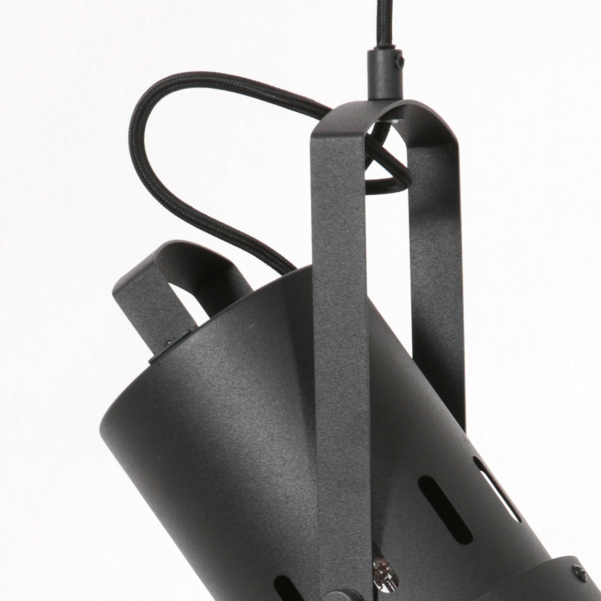 Détail de la tête orientable de la lampe projecteur cinéma noir