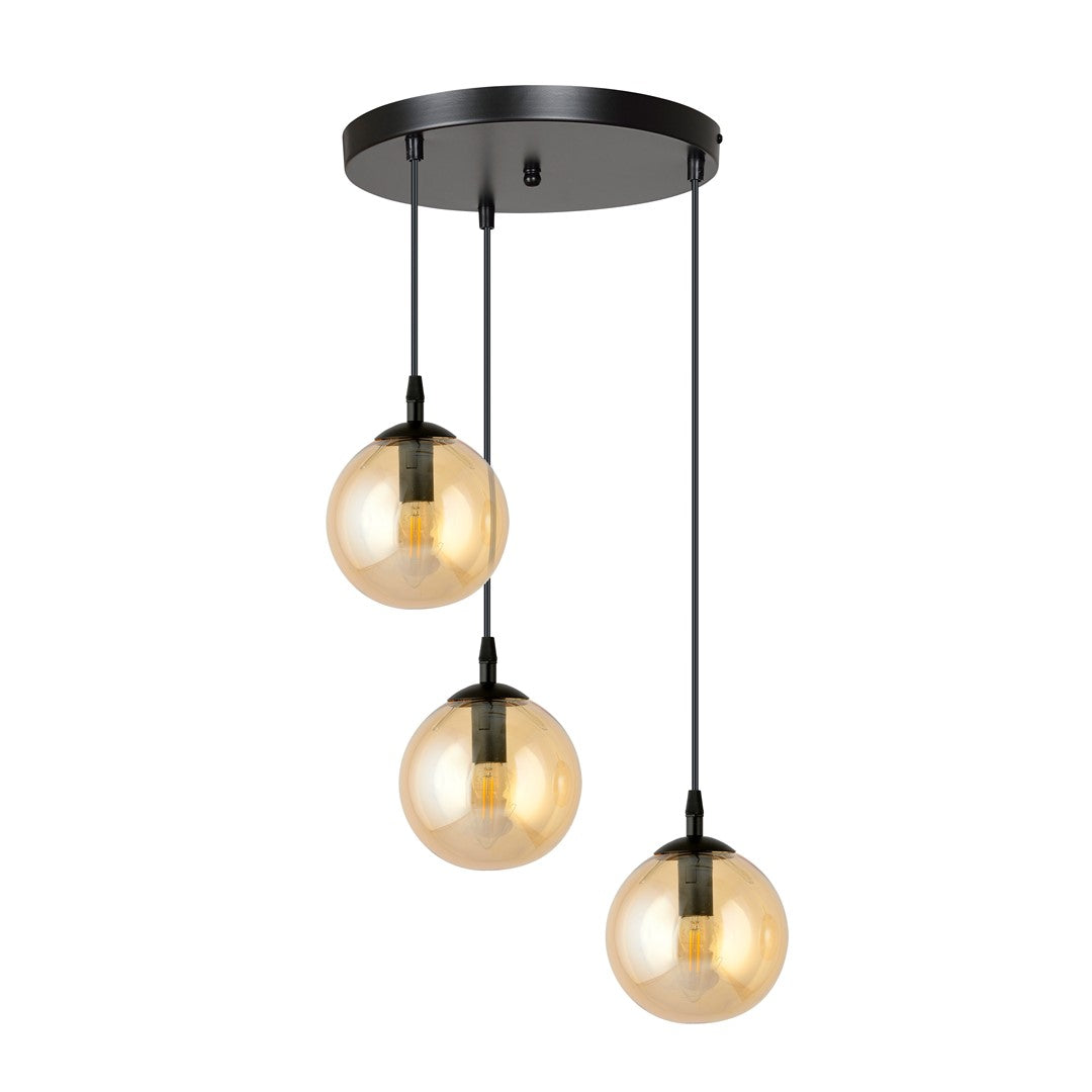 Vue de face du luminaire, câbles noirs et trois sphères ambrées avec ampoules allumées.