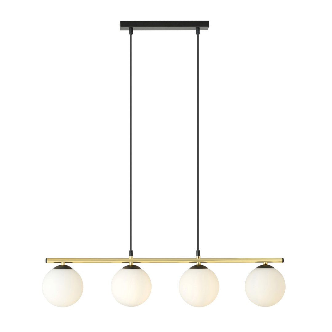 Même suspension allumée, globes opale diffusant une lumière chaude et douce