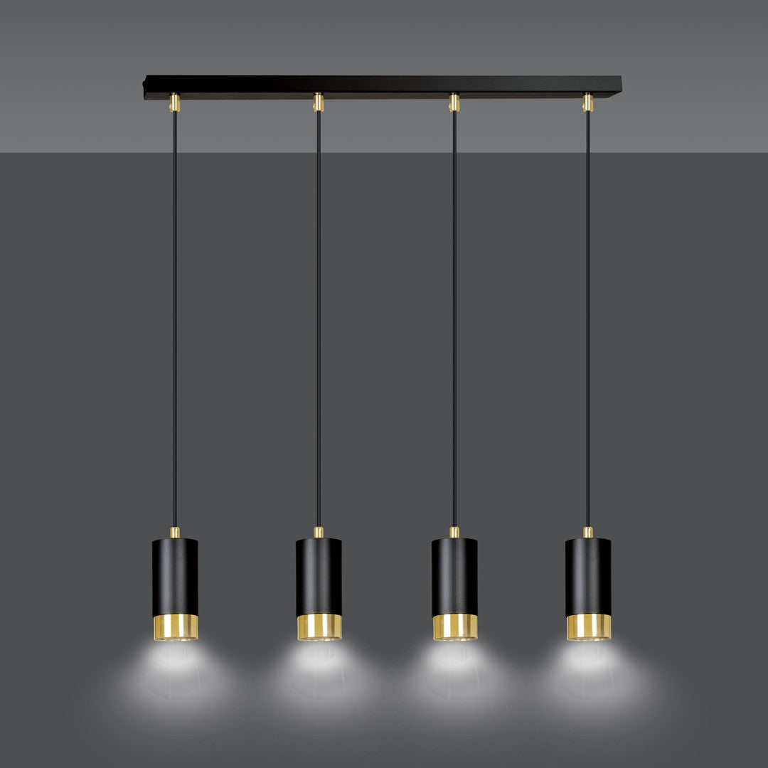 Produit allumé, quatre faisceaux lumineux projetés vers le bas fond sombre
