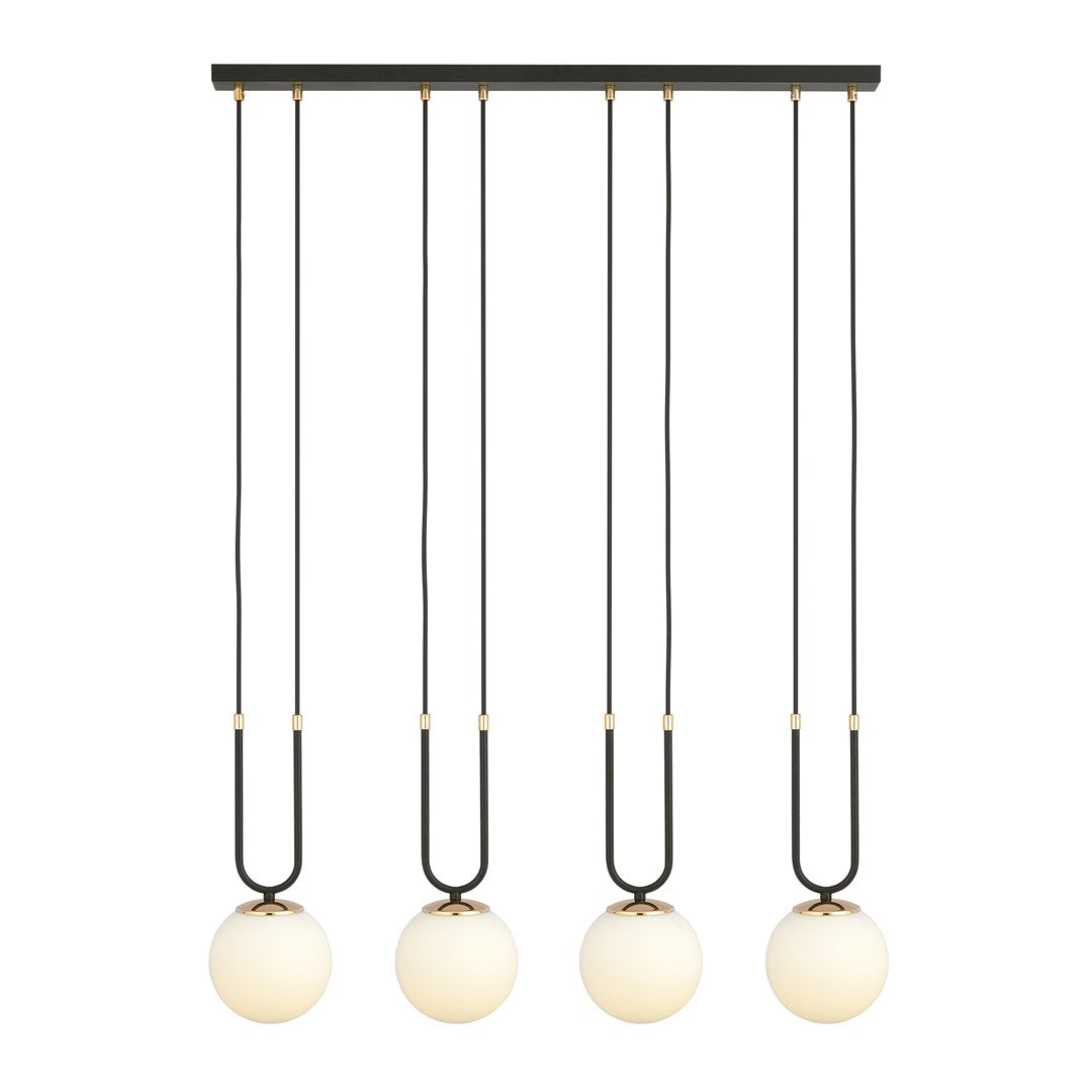 Vue de face allumée, globes opalins diffusant une lumière chaude et homogène