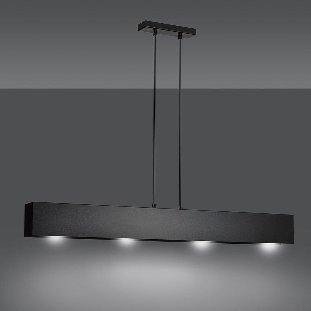 Vue de dessous montrant les quatre sources lumineuses allumées sous le bandeau noir.