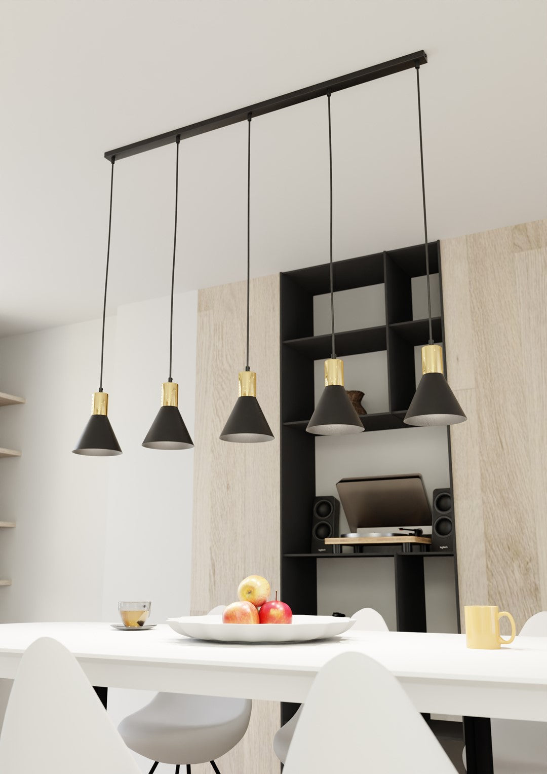 Mise en ambiance au-dessus d'une table blanche, séjour clair avec étagère noire et bois clair