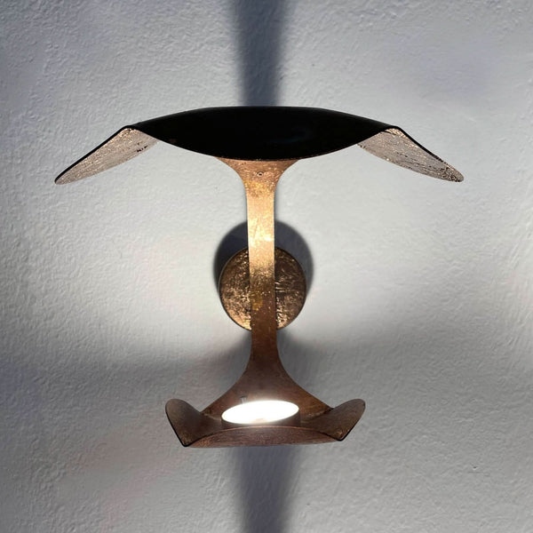 Applique murale LED Le Gigine en acier, bronze, hauteur 16 cm