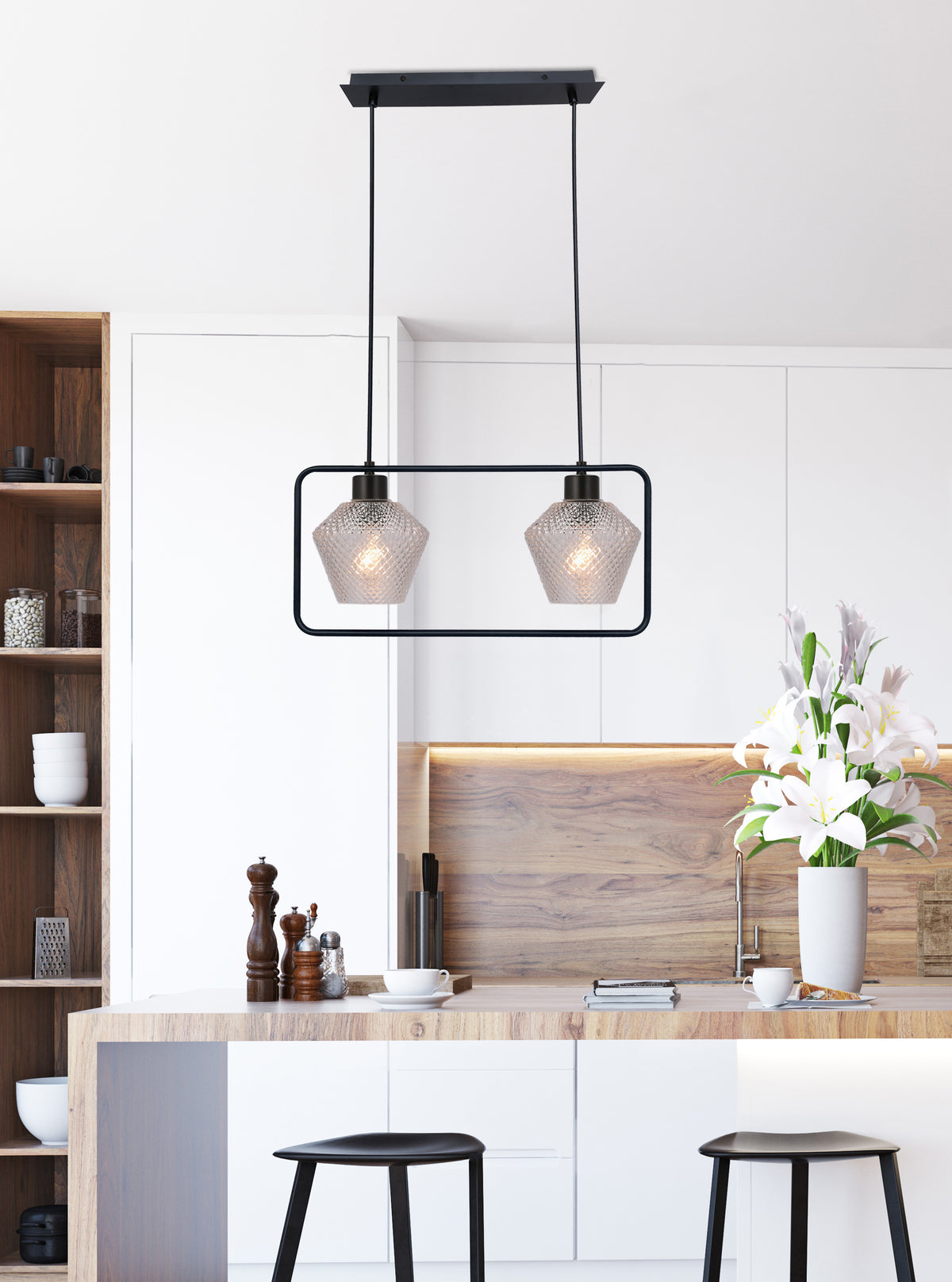 Mise en situation au-dessus d'un plan de travail de cuisine moderne et lumineuse