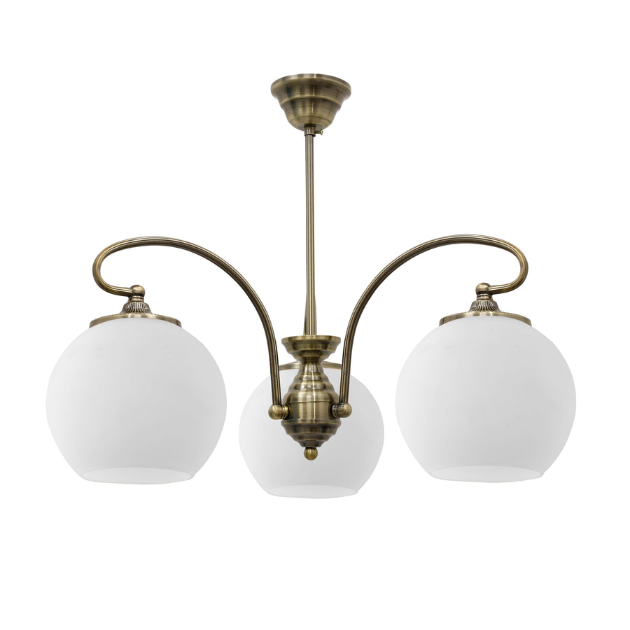 Suspension trois lumières en laiton vieilli avec globes en verre blanc, vue produit sur fond blanc.