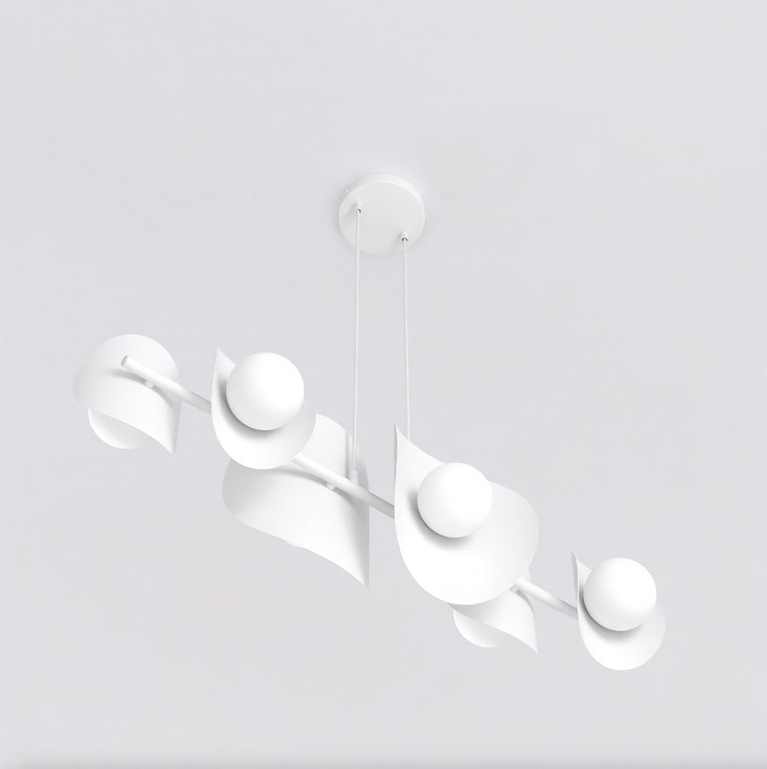 Vue de trois quarts montrant les diffuseurs sphériques et les pétales blancs superposés.