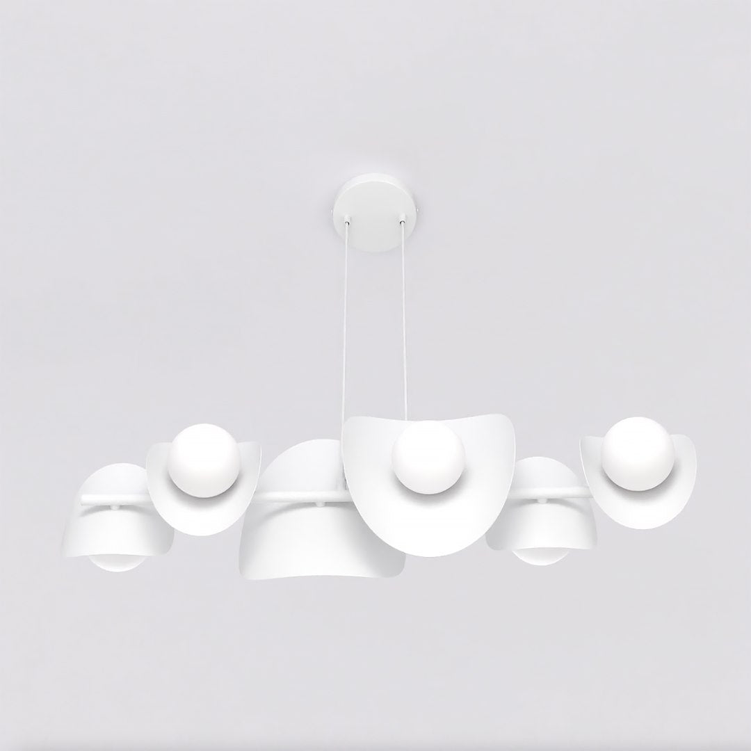 Vue de face en contre-plongée, six modules blancs alignés sur une tige centrale.
