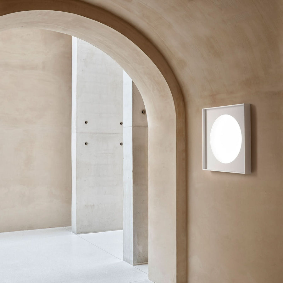 Applique murale LED Cassette en aluminium, blanc mat, hauteur 60 cm
