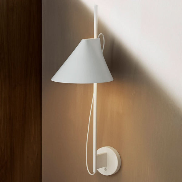 Applique murale LED Yuh en laiton, blanc, hauteur 62,6 cm