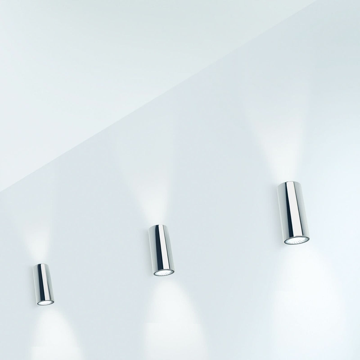 Applique murale Kronn Up Down en aluminium, chromé, 2 lumières, Ø 7 cm