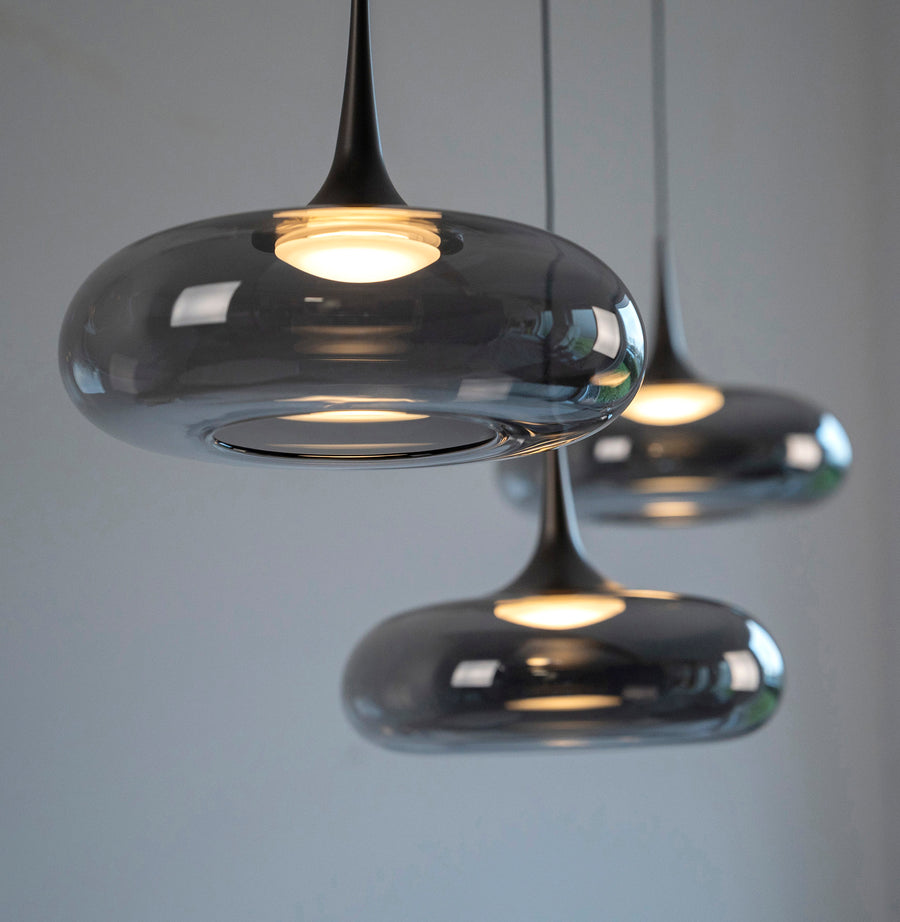 Suspension Posh grise, P 140 cm
