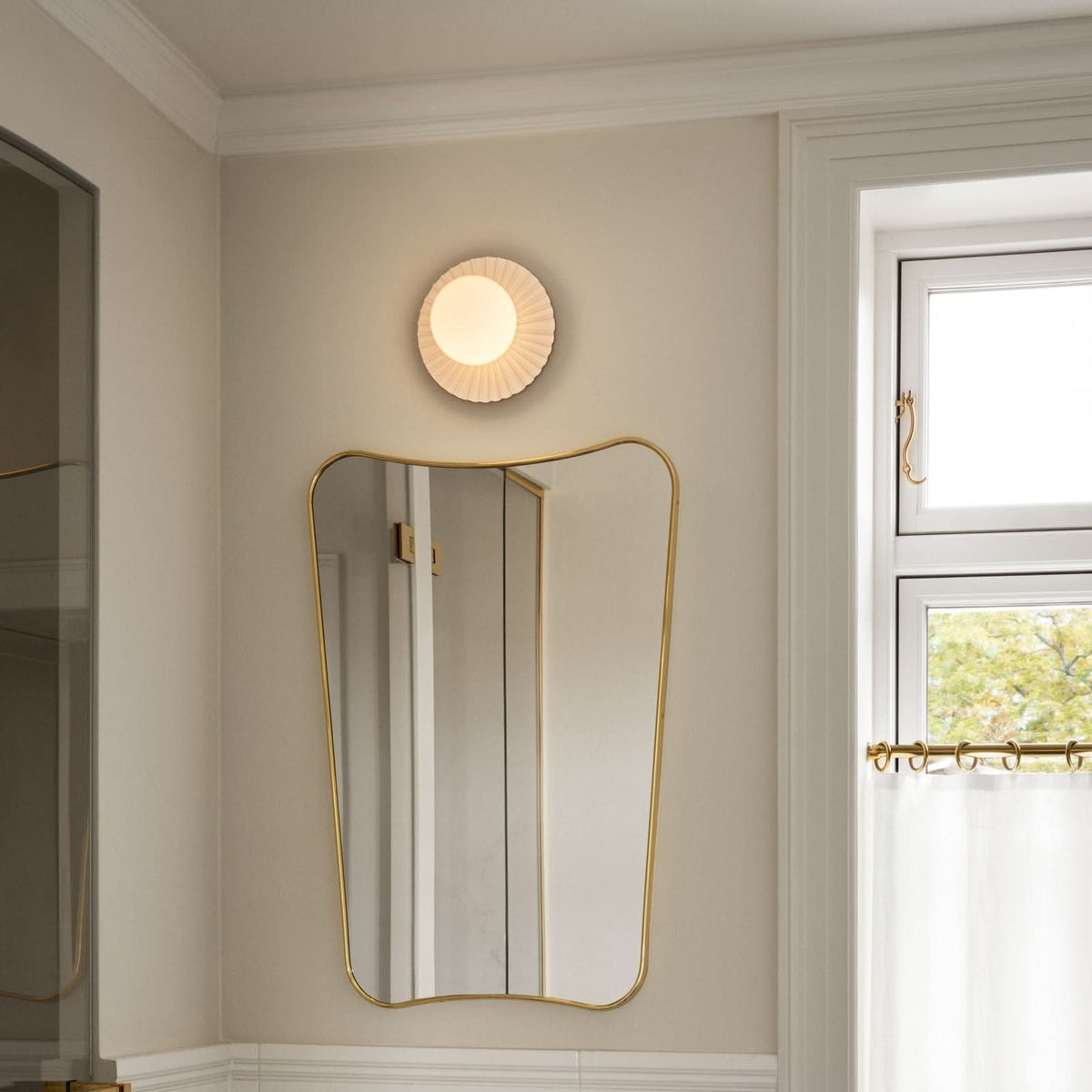 Applique murale Liila Muuse en verre, blanc, Ø 20 cm, IP44