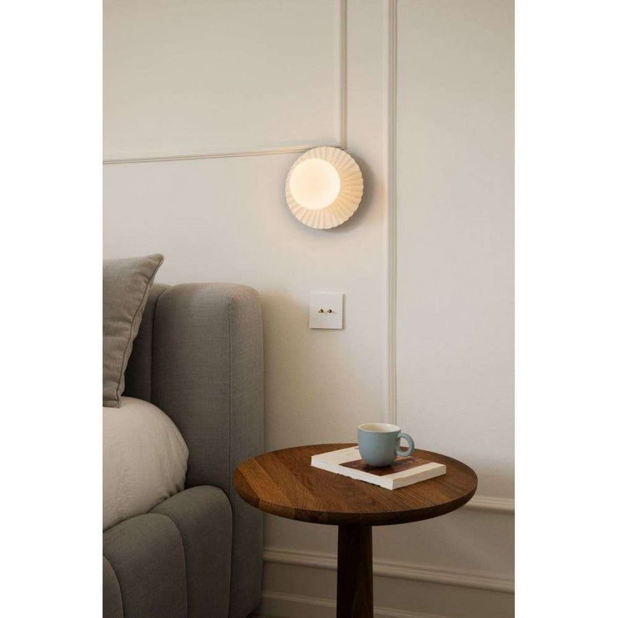 Applique murale Liila Muuse en verre, blanc, Ø 20 cm, IP44