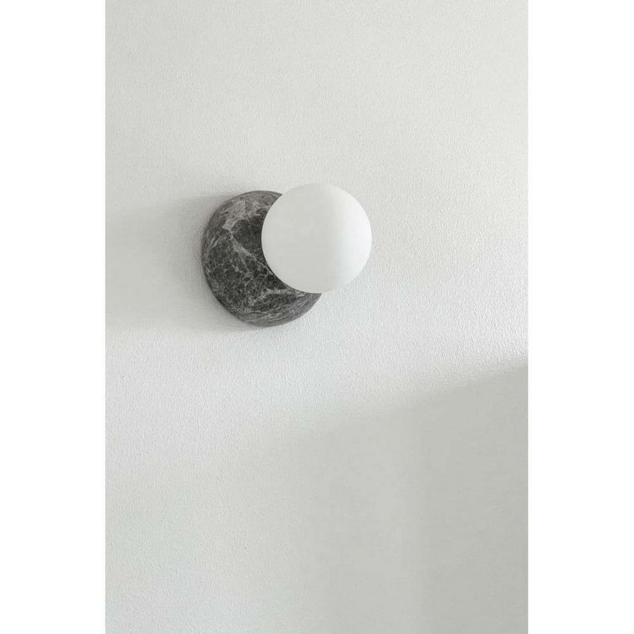 Applique murale Torrano en verre, gris marbré et blanc, Ø 13 cm, IP44