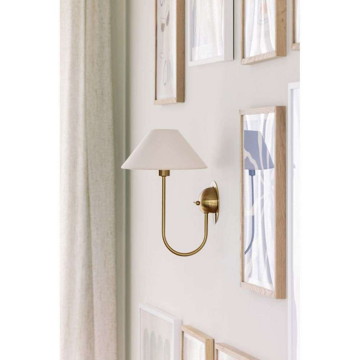 Applique murale Iris en coton, beige et laiton brossé, hauteur 32 cm