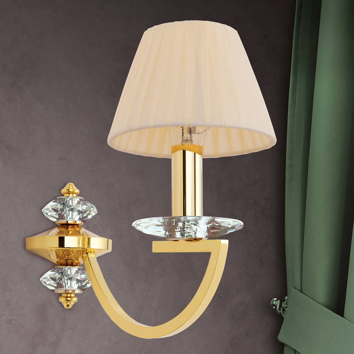 Applique murale Avala en laiton, doré et crème, hauteur 26 cm