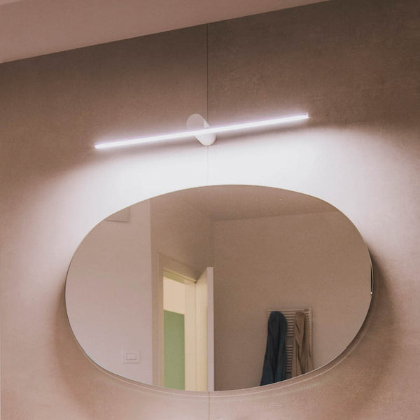 Applique murale LED Slight AP 102 en métal, blanc mat, hauteur 6 cm