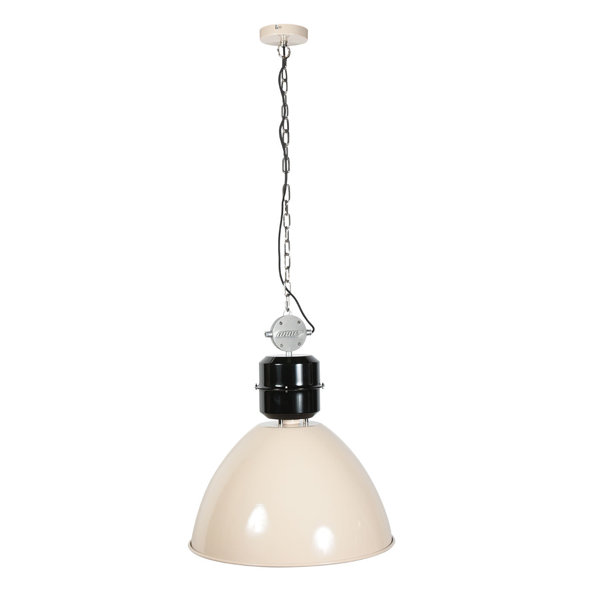 Suspension crème suspendue par chaîne, montrant l'ensemble du luminaire et sa rosace.