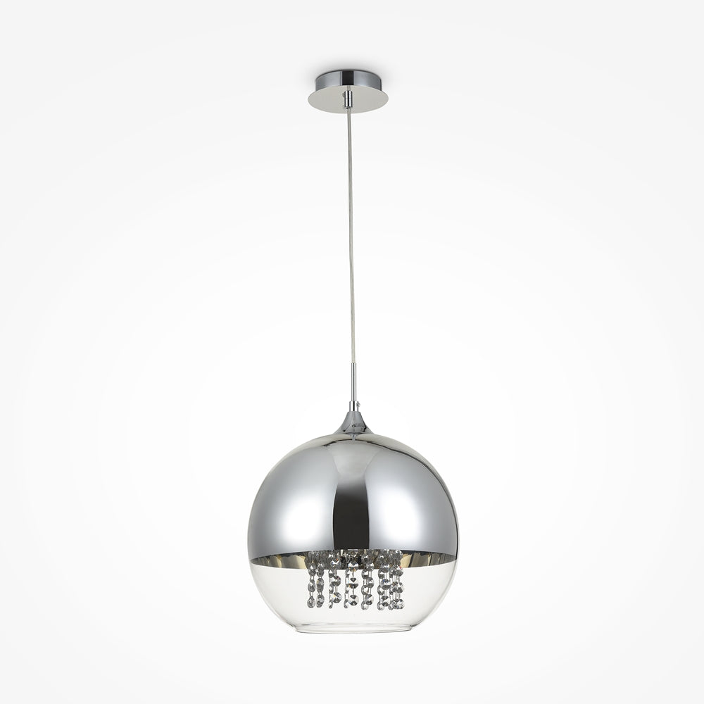 Suspension argentée de face, partie métallique brillante et boule transparente garnie
