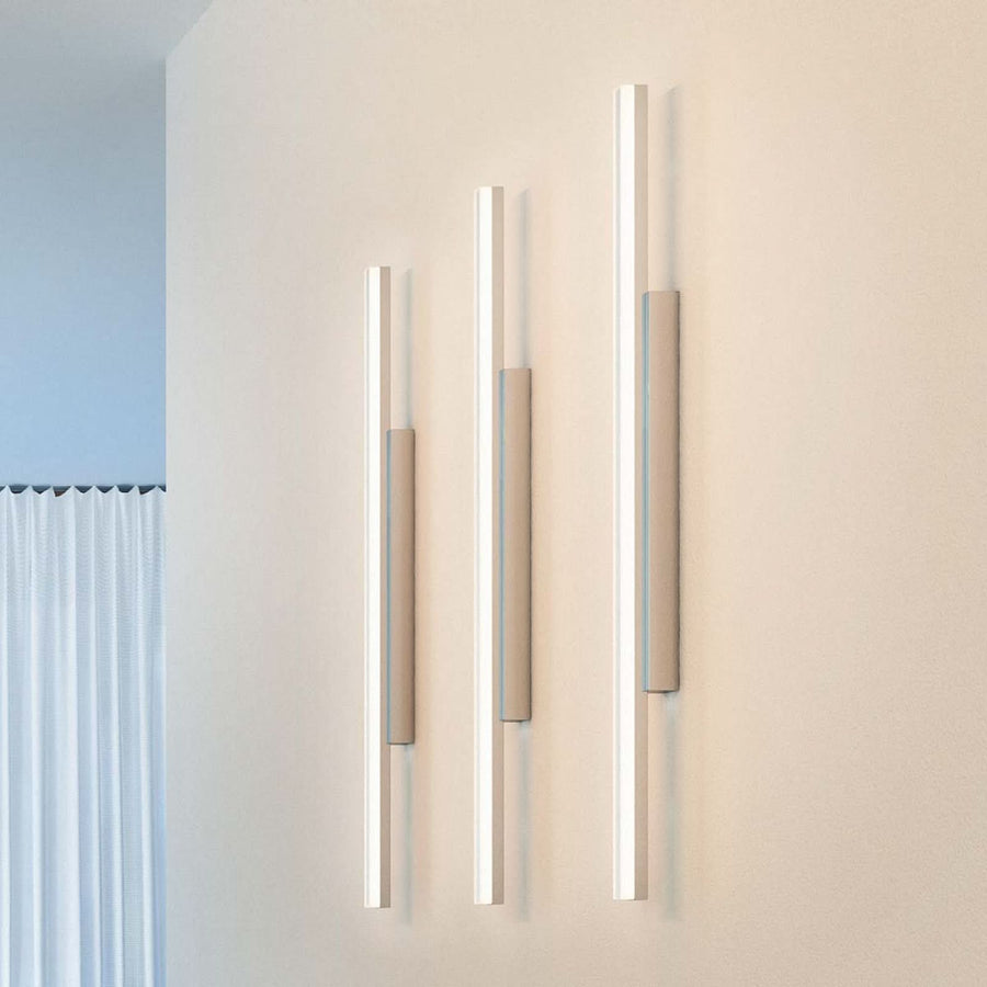 Applique murale LED SpinaLED 150cm 3000 en aluminium, chromé et blanc, hauteur 6,2 cm