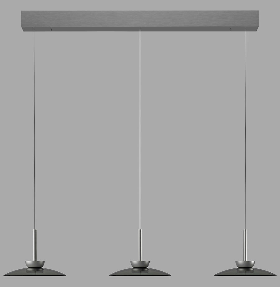 Vue de face du luminaire suspendu à trois abat-jours ronds gris