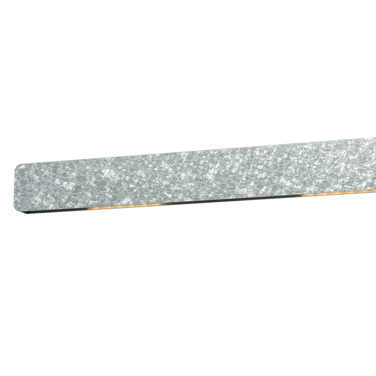 Détail de la finition acier martelé brillant avec liseré doré sous la barre