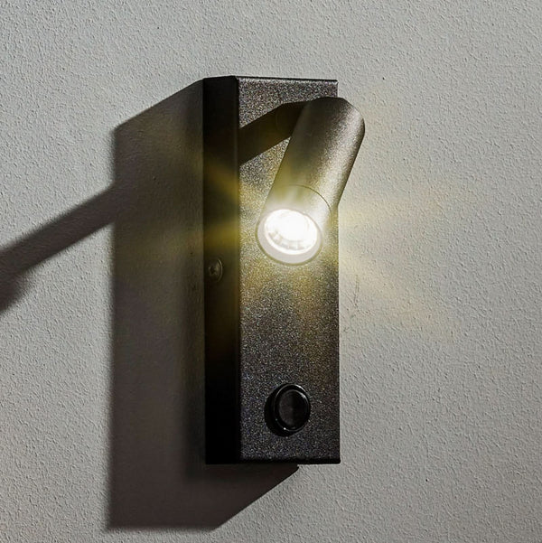 Applique murale LED Enzo en métal, noir, hauteur 15 cm