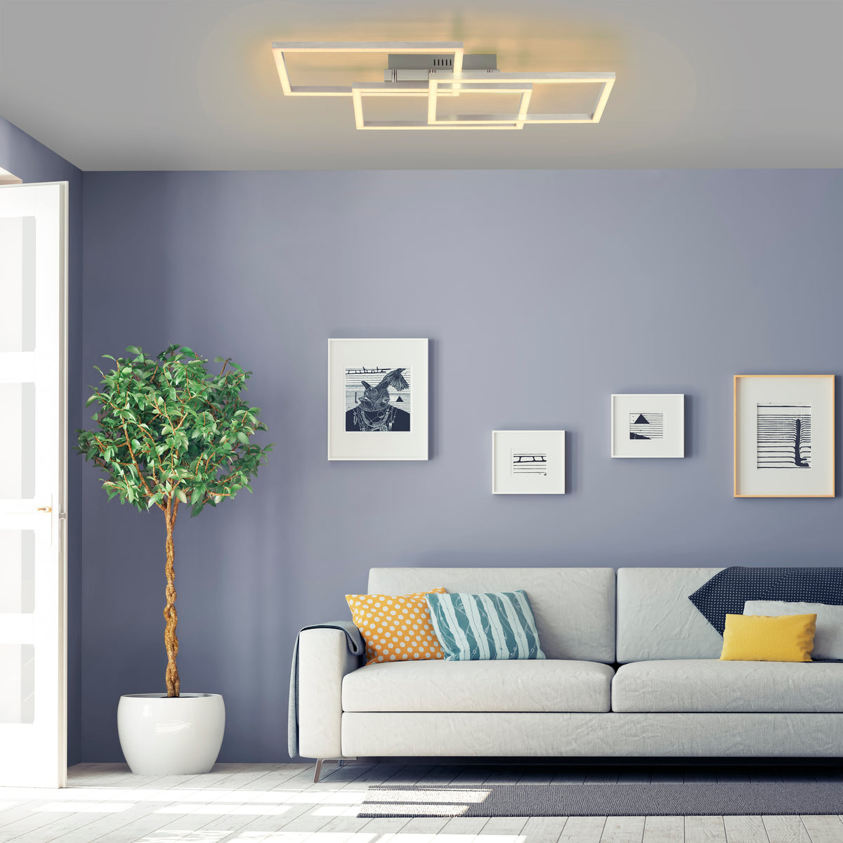 Mise en ambiance du luminaire fixé au plafond dans un salon bleu-gris avec canapé