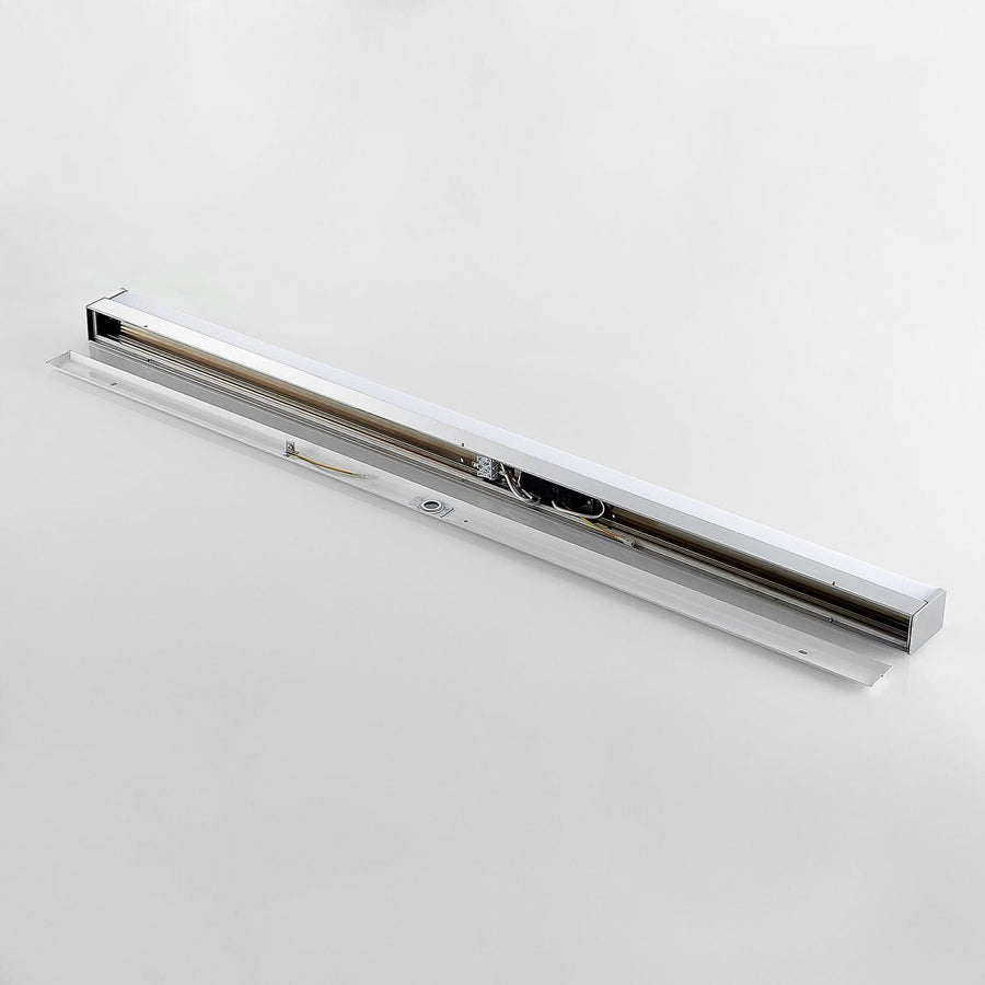 Applique murale LED Klea en aluminium, blanc et chromé, hauteur 5 cm, IP44, 3000 K, 20 W