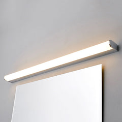 Applique murale LED en métal, chromé et blanc, hauteur 4 cm, IP44, 3000 K, 11 W, largeur 88 cm