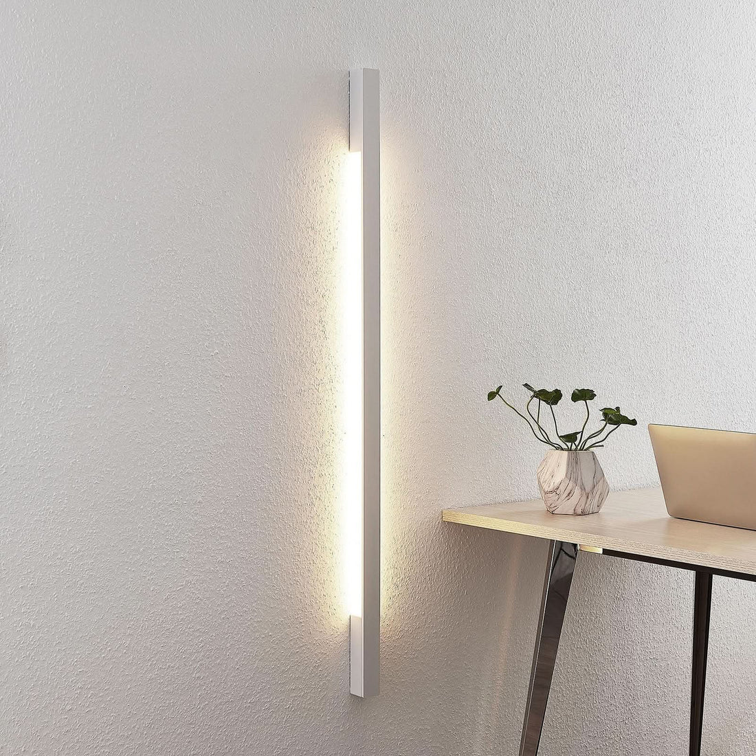 Applique murale LED Ivano en aluminium, blanc, 2 lumières, hauteur 130 cm