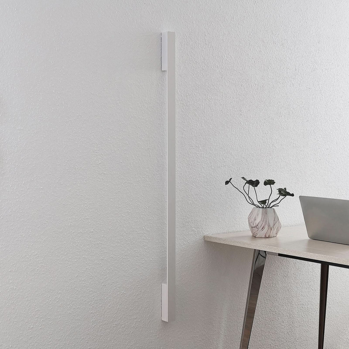 Applique murale LED Ivano en aluminium, blanc, 2 lumières, hauteur 130 cm