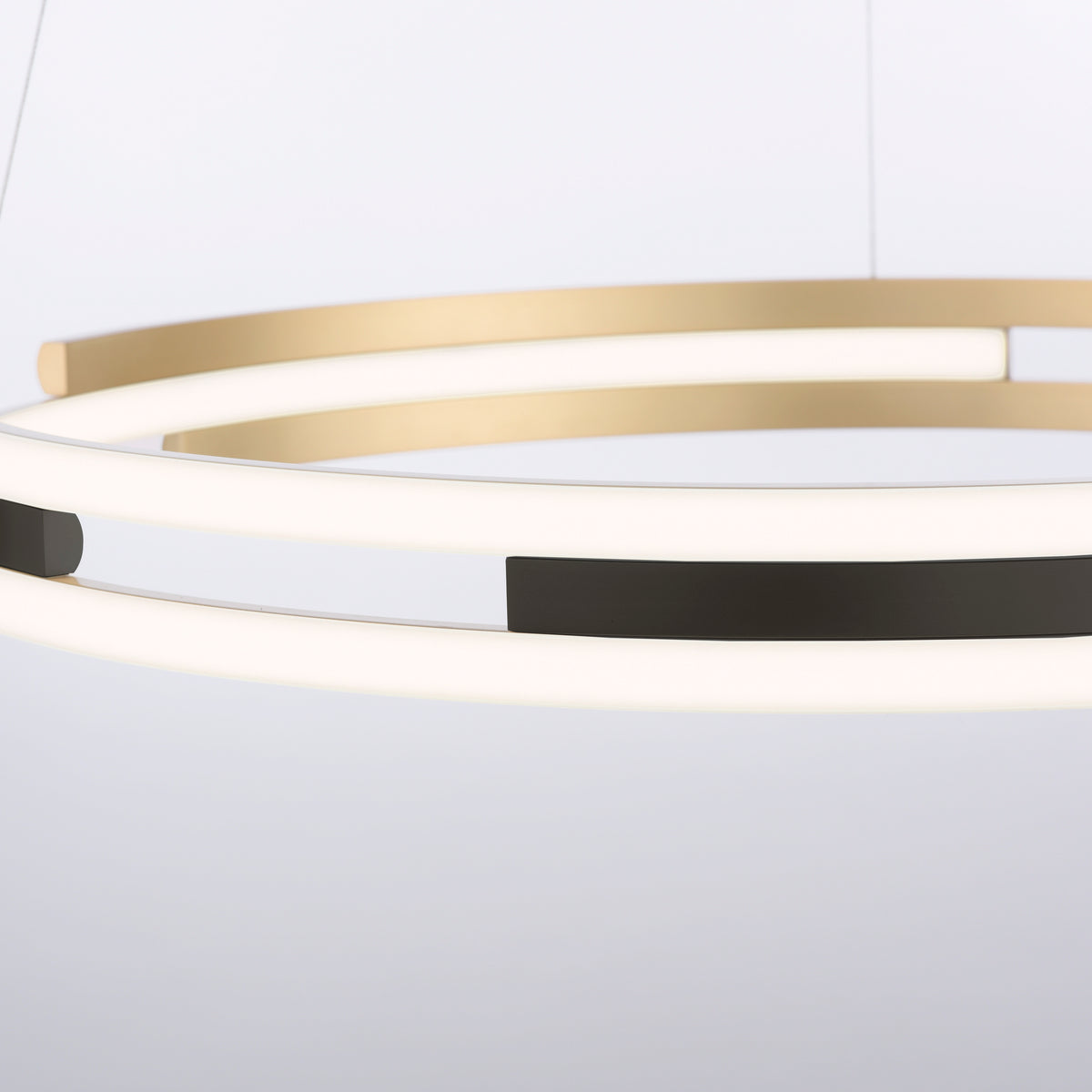 Suspension Q-Beluga laiton mat