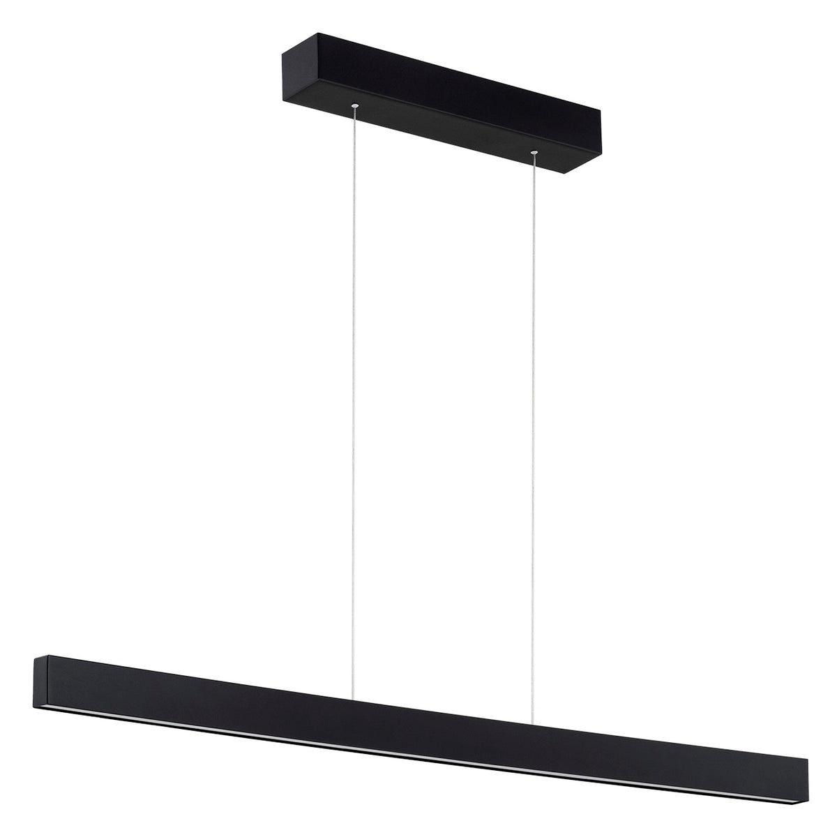 Vue rapprochée du luminaire noir, longue barre rectangulaire et câbles de suspension.